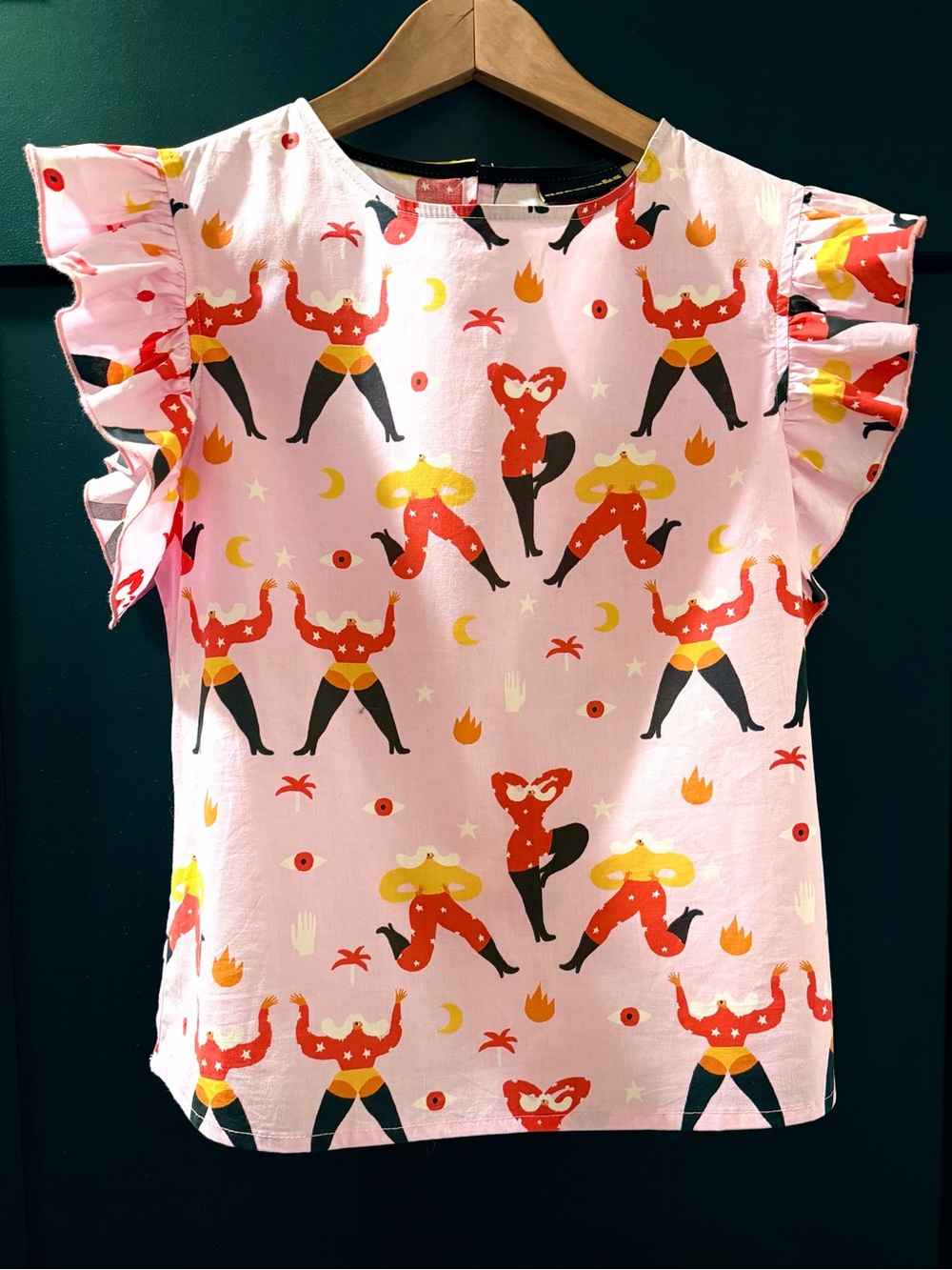 Nooworks Stargirl Joyce Top - Ruffle Flutter Sleeve Pink Blouse Size M